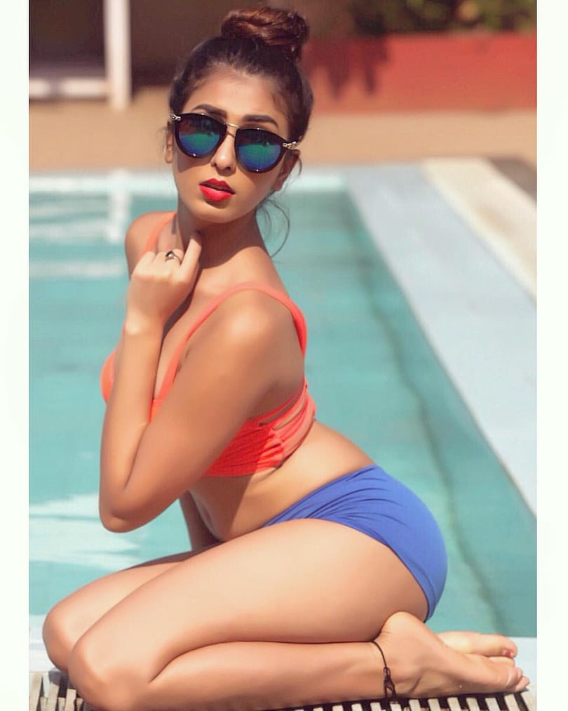 , Famous TV Actress Ruma Sharma Is Creating Waves On Social Media With Her Sensuous Pictures